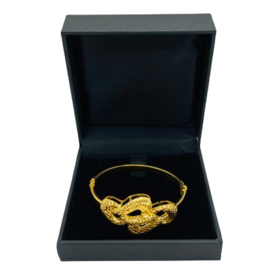 STM bangle