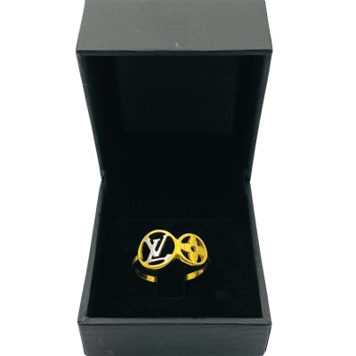 LA DIVA ring